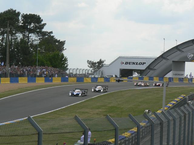http://www.forum-peugeot.com/Forum/mesimages/22136/le mans 2008 100.jpg